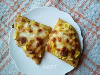 Pineapple rice pizza