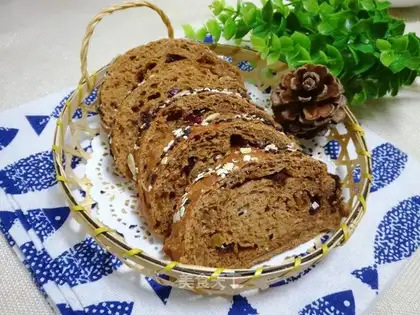 Cereal nut bread