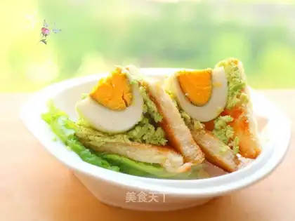 Cream egg toast