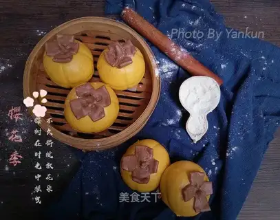 Tomato buns