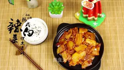 Korean cabbage with potatoes