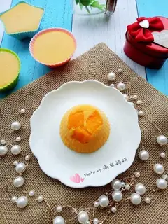 Milk mango pudding