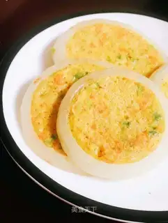 Onion egg and vegetable pie