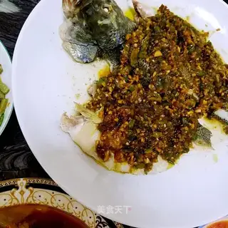 Garlic mackerel steamed herring