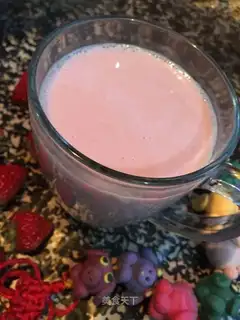 Strawberry soy milk