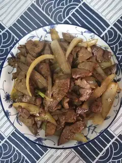Pork liver fried onions