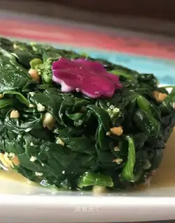 The cashew nut spinach tower