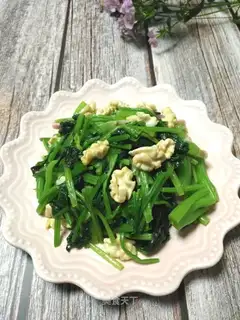 walnut spinach