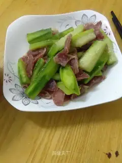 Smelt fried sausage