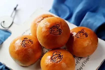 A bean yogurt snack