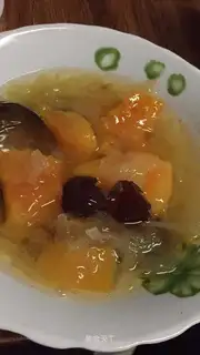The papaya silver ear soup