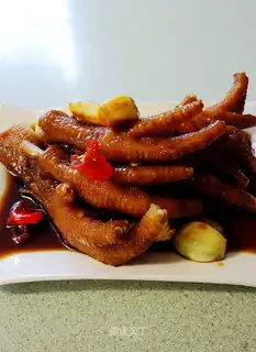 Garlic chicken feet