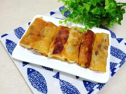 Banana chocolate roll