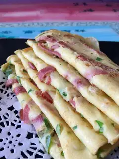 Ham onion omelet