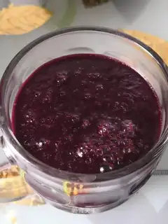A saloon blueberry honey pear
