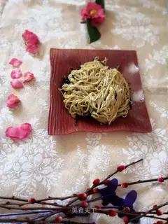 Onion noodles
