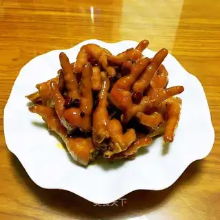 Hot chicken claws
