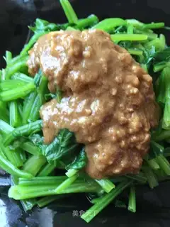 Garlic spinach