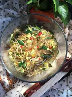 Bean sprouts