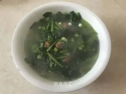 Spinach meatball soup