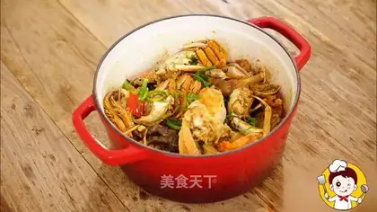Seafood chicken crabs