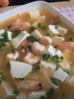 Shrimp tofu soup