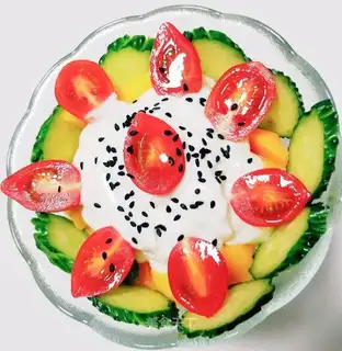 Sour yogurt salad