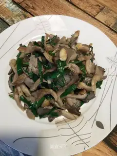 Scrambled mushrooms