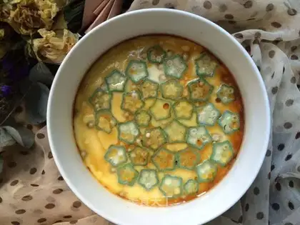 Autumn steamed eggs