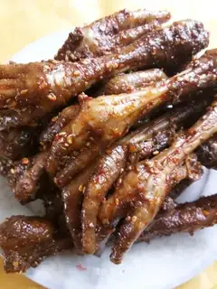 Spicy chicken claws
