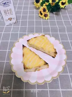 A salad pine sandwich