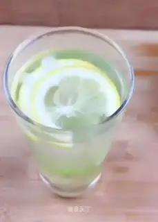 Honey lemonade