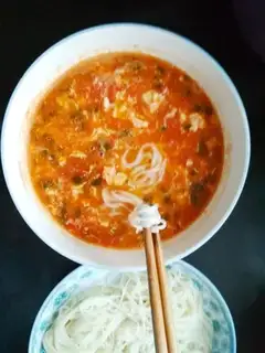 Tomato egg noodles