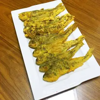 Fried yellowfish