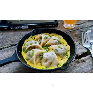 Fried eggs and dumplings