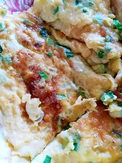 Onion fried eggs