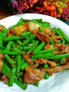 Meat and beans