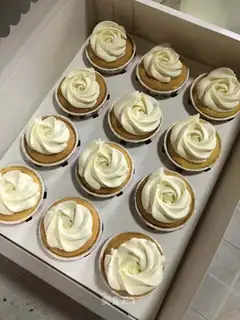 The original cream cake