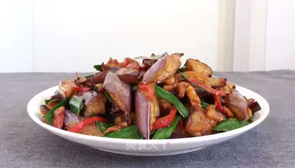 Garlic salted fish fried eggplant