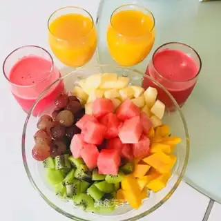 Fruit platter juice