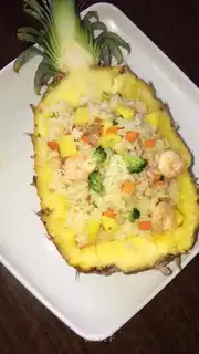 Pineapple rice