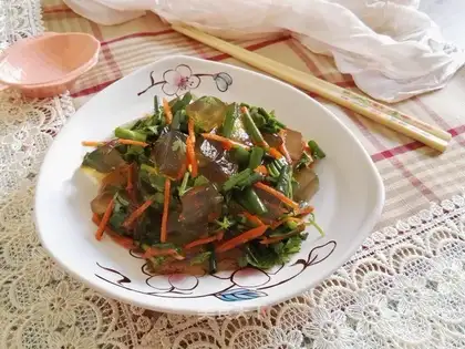 The onions mixed with the powder