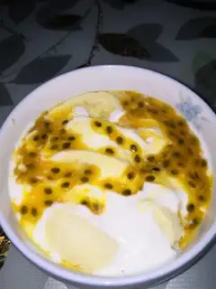 Banana clot salad