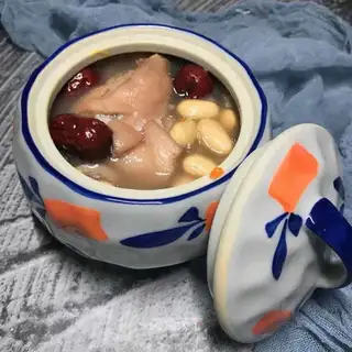 Soybeans hoove soup