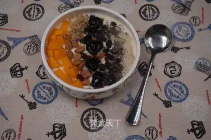 Mango yogurt salad