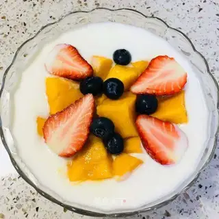 Yogurt mango