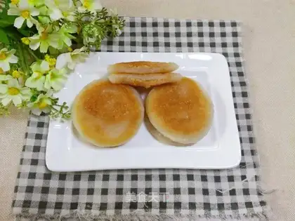 Peanut rice cake