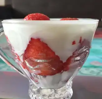 Strawberry yogurt