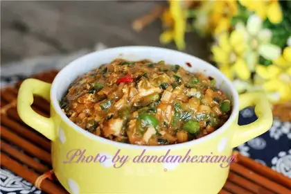 Apricot and egg sauce