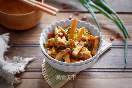 Poppy chicken claws